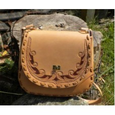 Handmade Leather Pioneer Style Handbag with Traditional Design. 